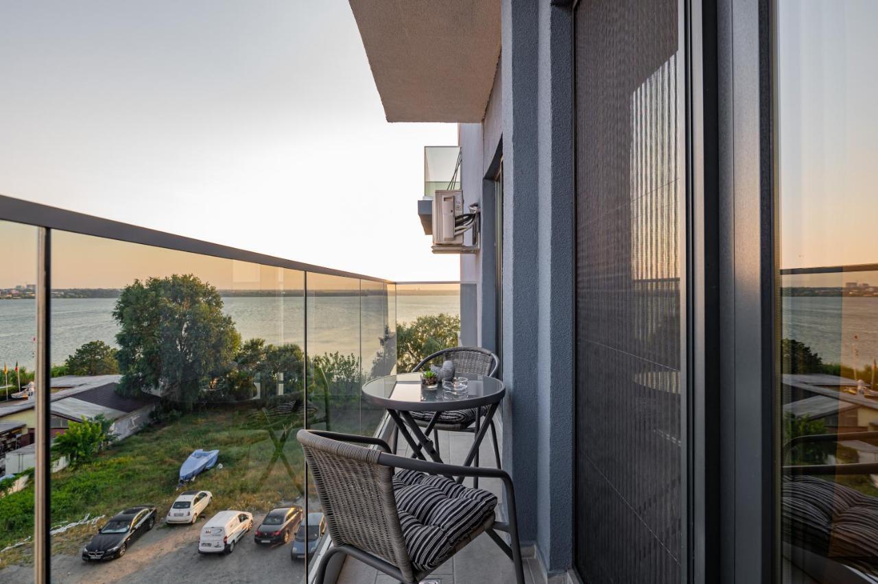 Golden Mirage Sunset Apartment Mamaia Buitenkant foto