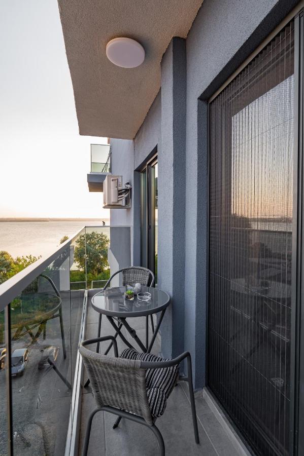 Golden Mirage Sunset Apartment Mamaia Buitenkant foto