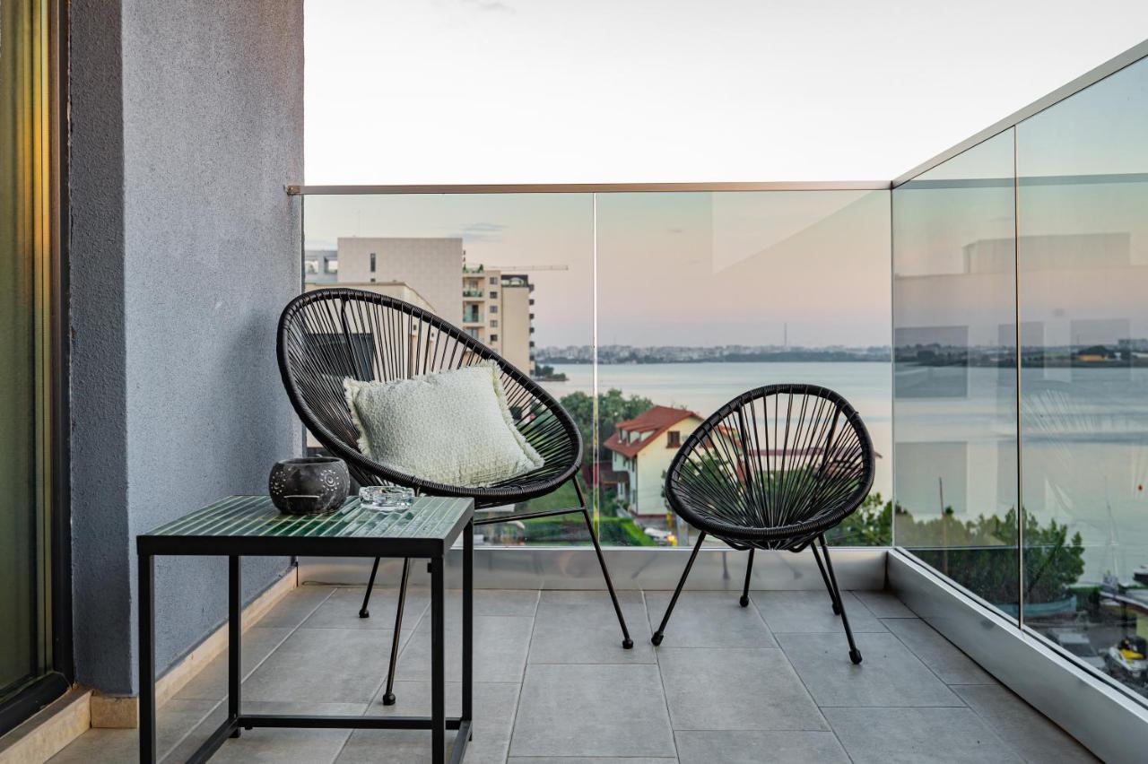 Golden Mirage Sunset Apartment Mamaia Buitenkant foto